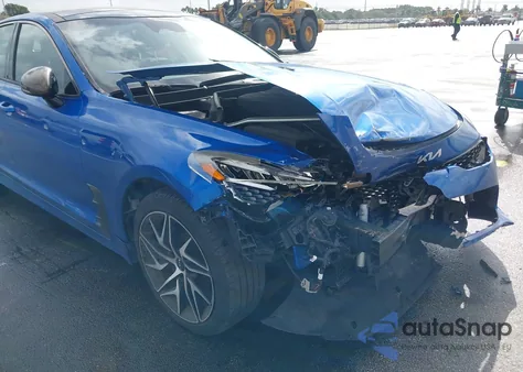 2023 Kia Stinger Gt-Line z USA, uszkodzony, nr VIN KNAE35LD0P6122953